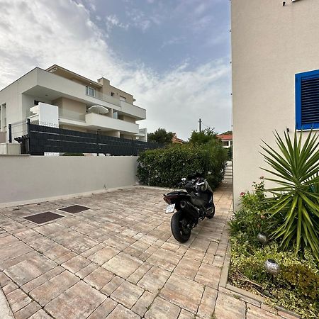 Villa La Bomboniera Слатине Екстериор снимка