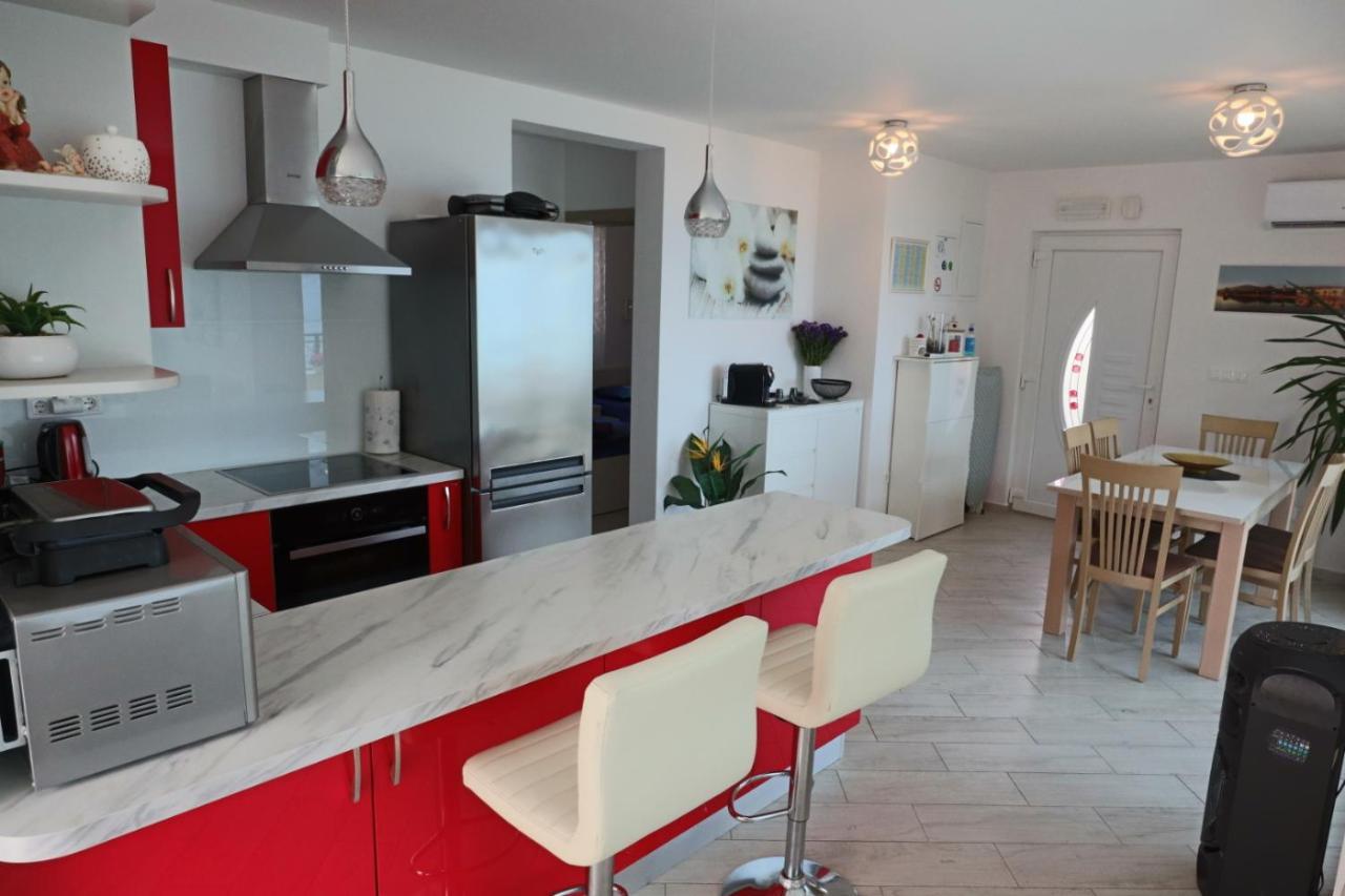 Villa La Bomboniera Слатине Екстериор снимка