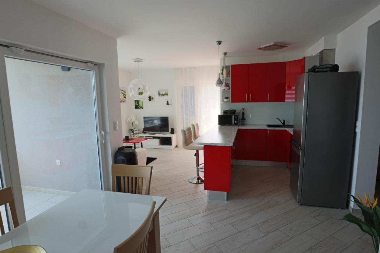 Villa La Bomboniera Слатине Екстериор снимка