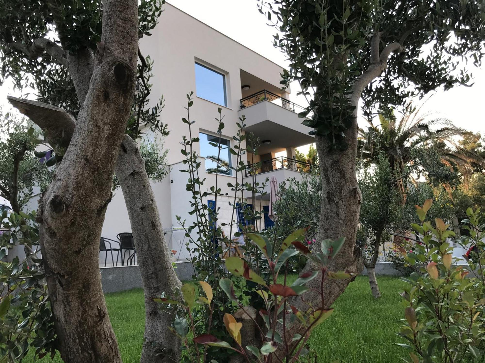 Villa La Bomboniera Слатине Екстериор снимка